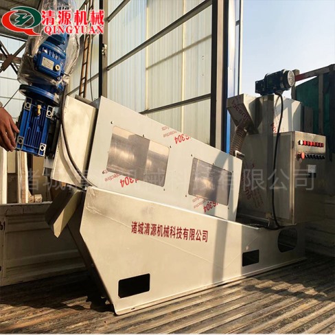 發(fā)往山東濱州客戶(hù)疊螺式污泥脫水機