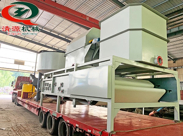 發(fā)往青?？蛻?hù)轉鼓濃縮脫水一體機砂水分離器